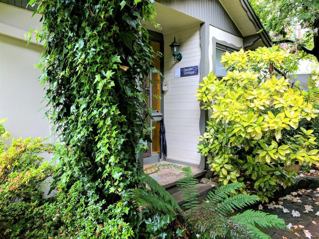 Annie Roes Luxury B&B Bend of Islands Exterior foto