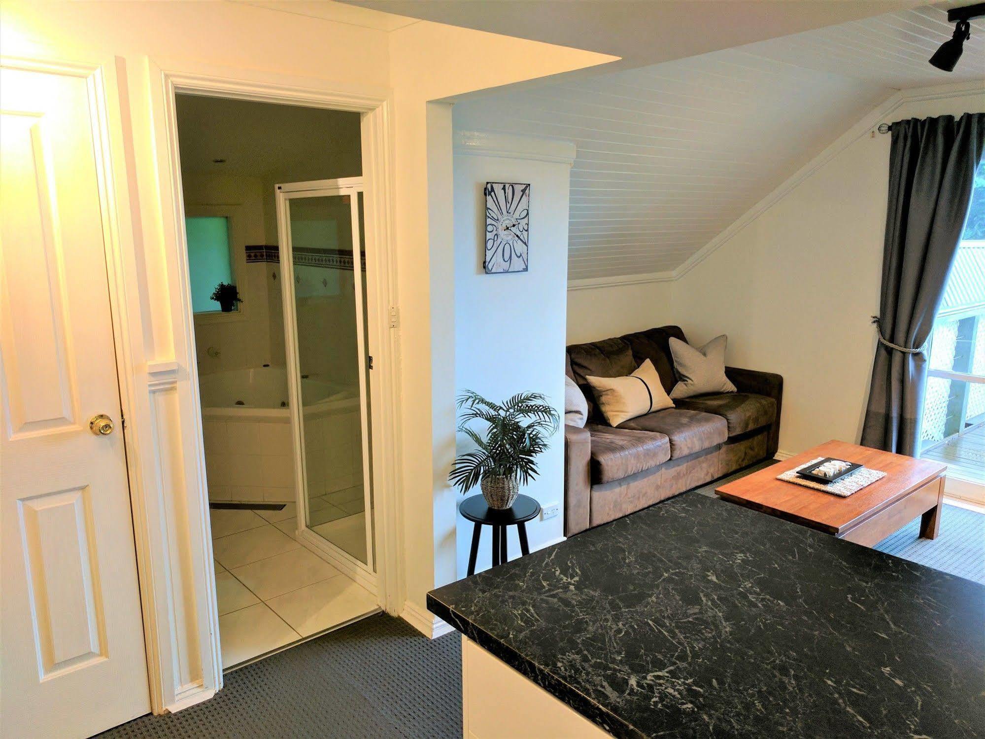 Annie Roes Luxury B&B Bend of Islands Exterior foto